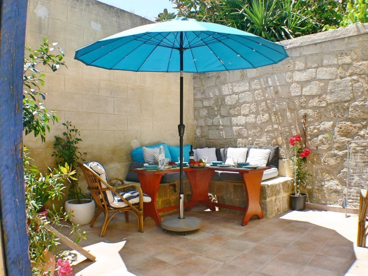Maison Roxanne in the medieval city of Rhodes with garden ,close to the beach